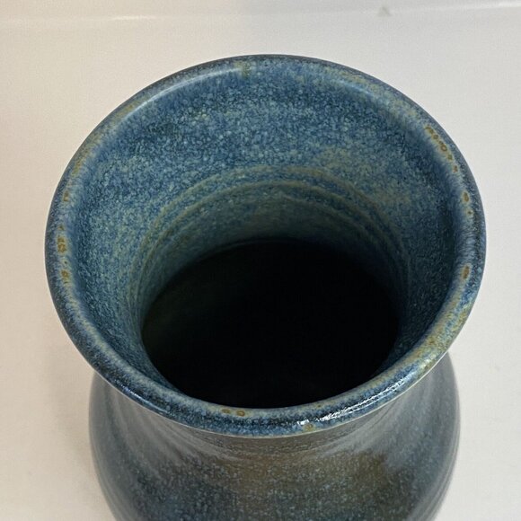 Vintage Studio Art Pottery Vase 7” Handmade Prinknash England - Picture 2 of 7